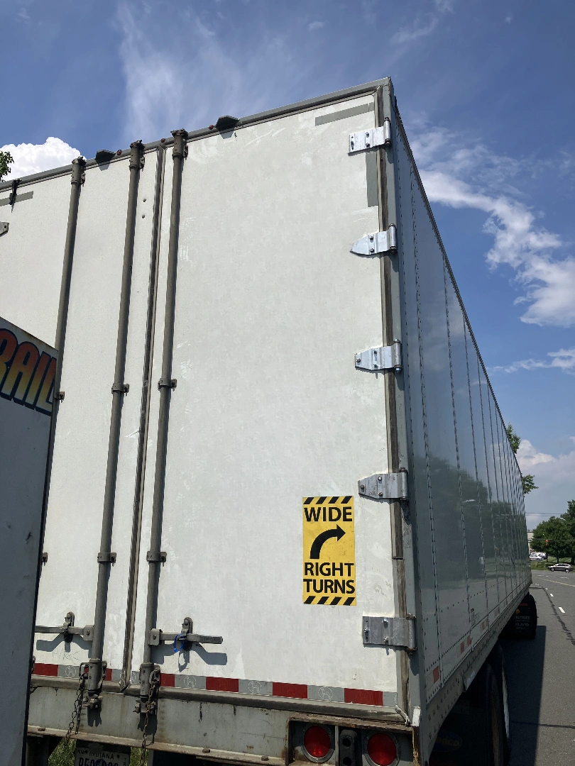 Jerry's Trailer Repair technicians at work